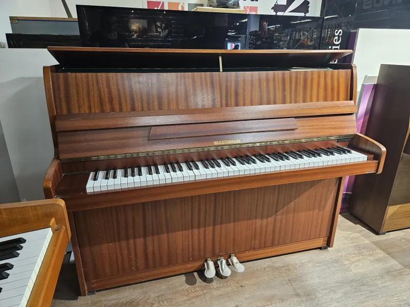 Piano droit Wilh. Steinmann modèle 109 d’occasion